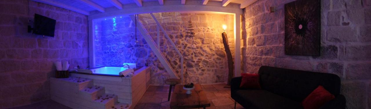 Le Vecchie Mura Suite & Room Manfredonia Bagian luar foto